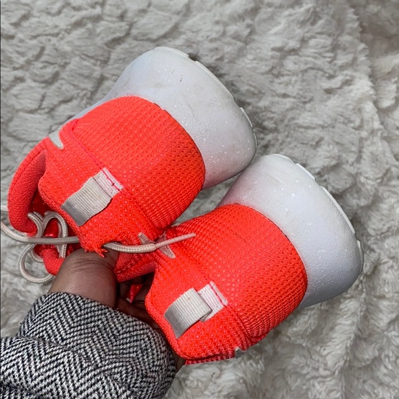 Nike Roshe runs - Picture 4 of 8
